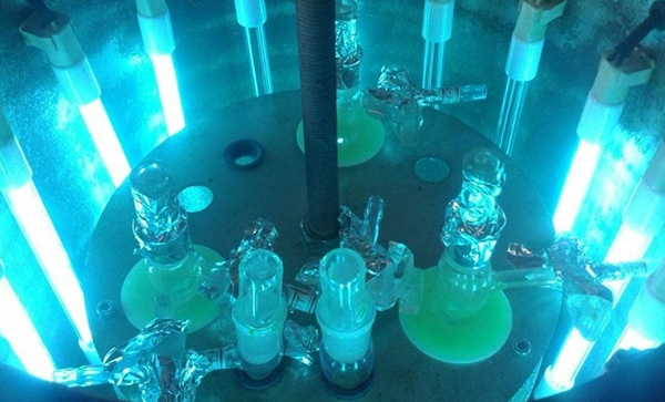 光固化涂料在光照射下發生的化學反應基本定律。